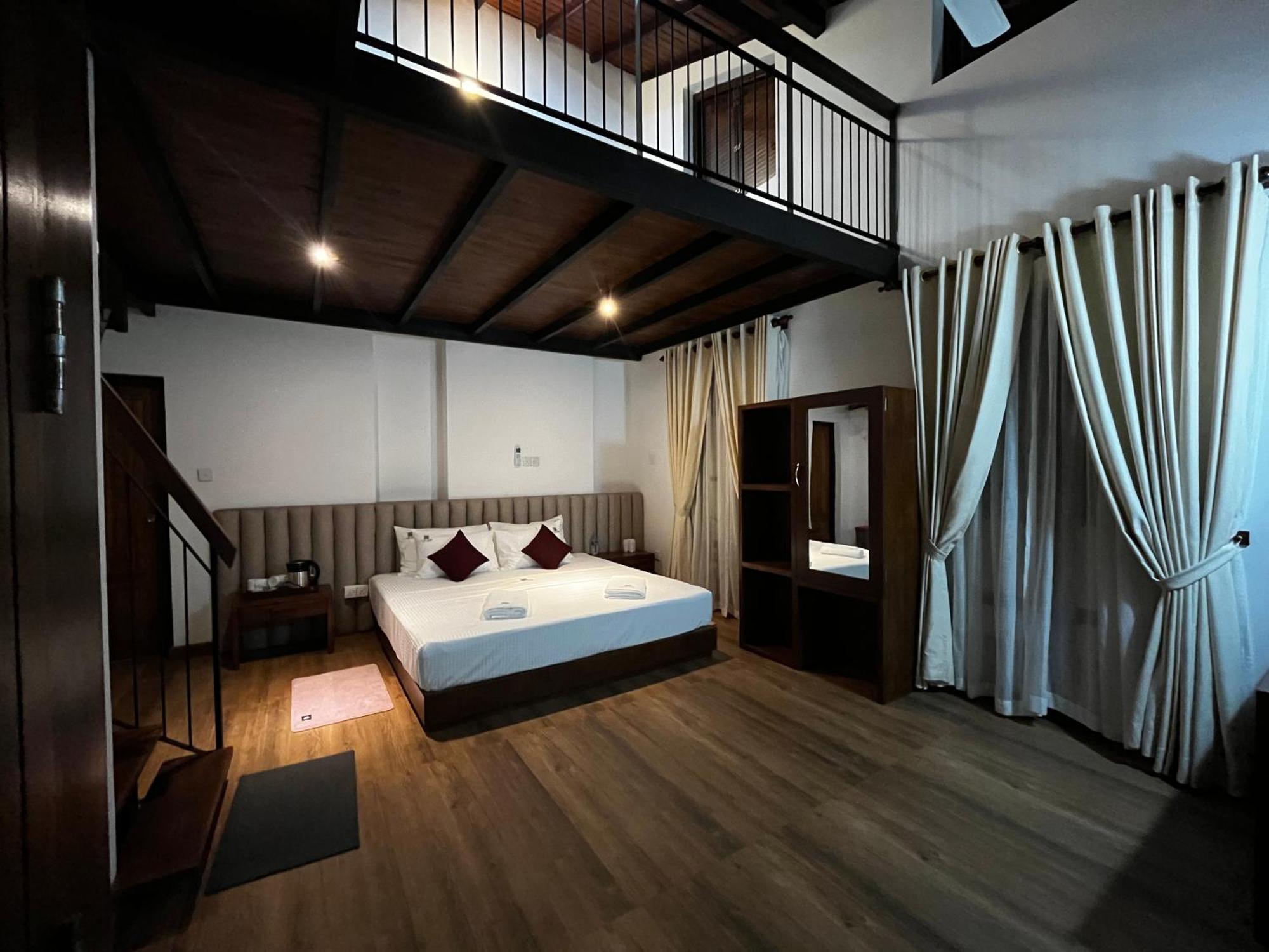 Hotel Livin Lush Luxury Retreat à Anurâdhapura Extérieur photo