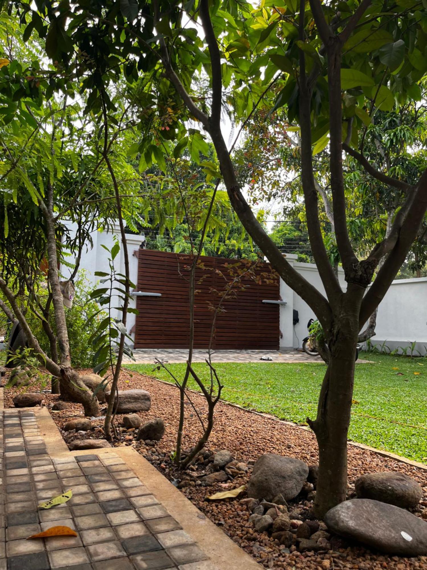 Hotel Livin Lush Luxury Retreat à Anurâdhapura Extérieur photo